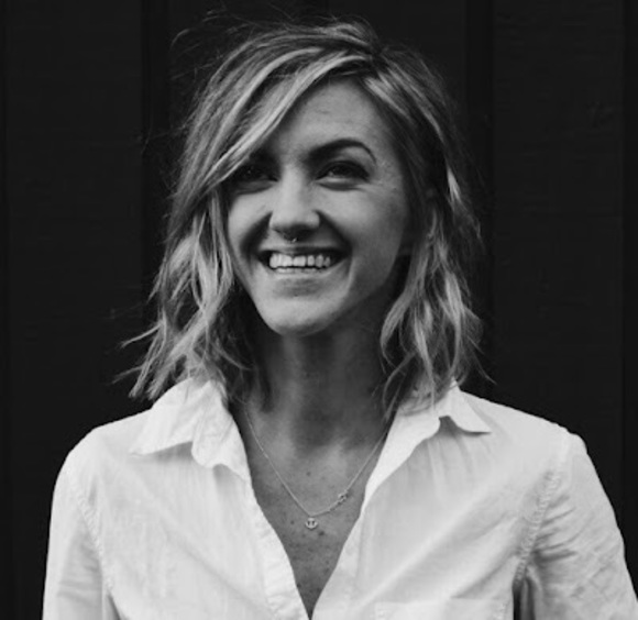 Meet your Posher, Andrea - Picture 1 of 1